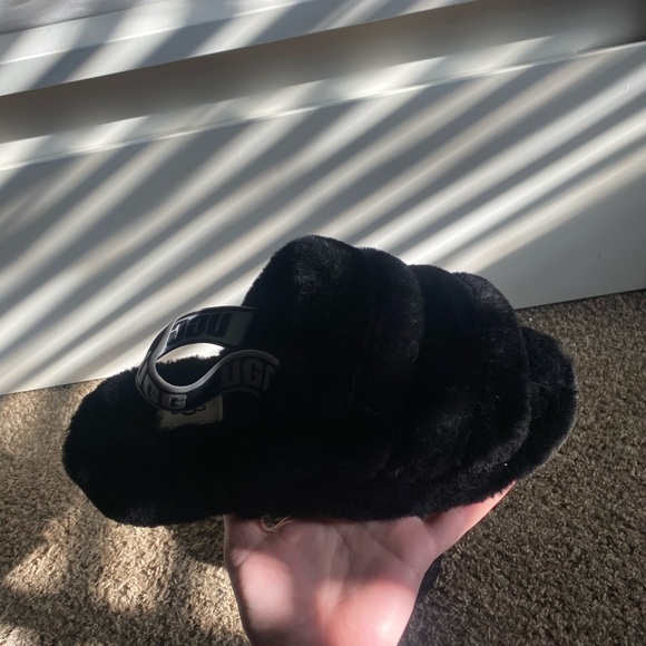 UGG fuzzy slipper slides - Picture 3 of 5
